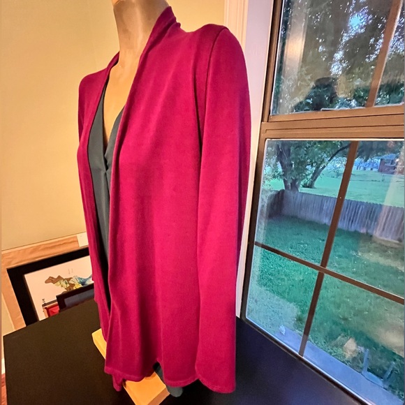 Dark magenta wrap-like cardigan - Adult Size M - Picture 2 of 16